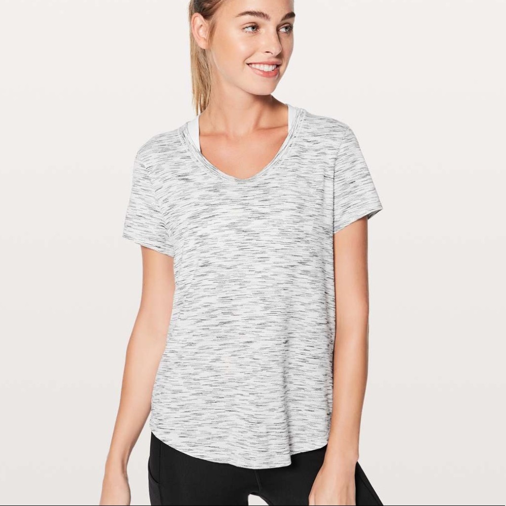 Lululemon Meant To Move Tee
